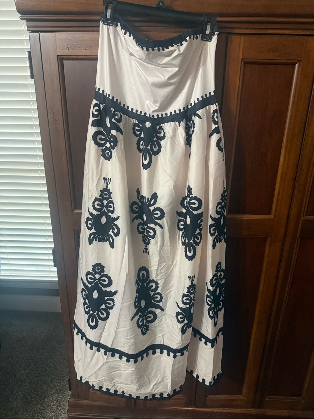 SHEIN White Maxi Dress with Black Embroidery - Picture 1 of 1